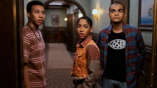 ‘The Midnight Club’ Review: Mike Flanagan’s YA Netflix Series Is Hauntingly Beautiful